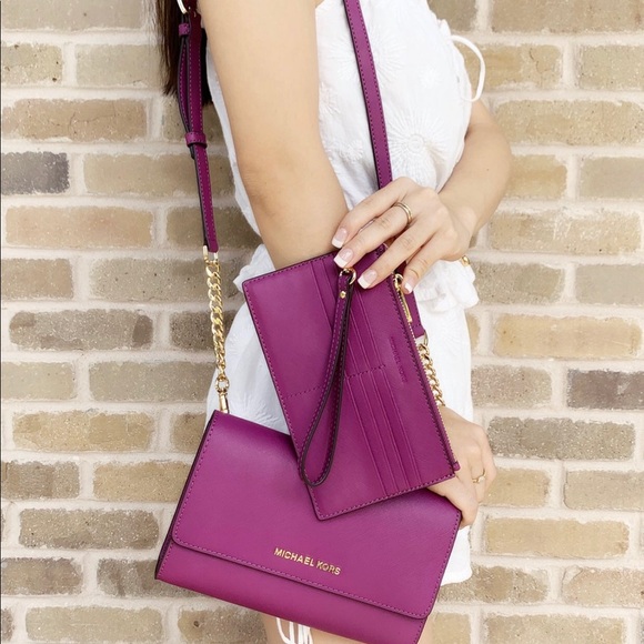 ‼️SALE‼️ Michael Kors  3 In 1 Wristlet Crossbody - Picture 7 of 7